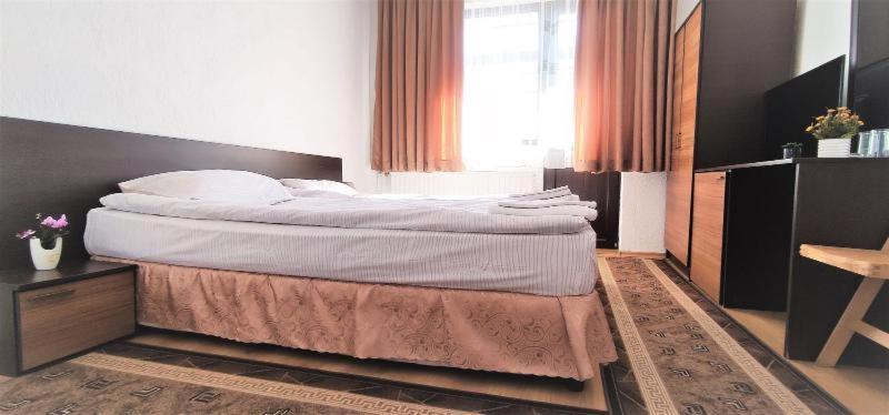 דוברינישטה Djolevi Guesthouse מראה חיצוני תמונה